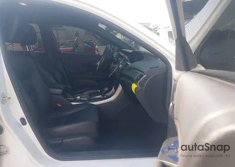 2017 Honda Accord Sport Se z USA, uszkodzony, nr VIN 1HGCR2F17HA040887